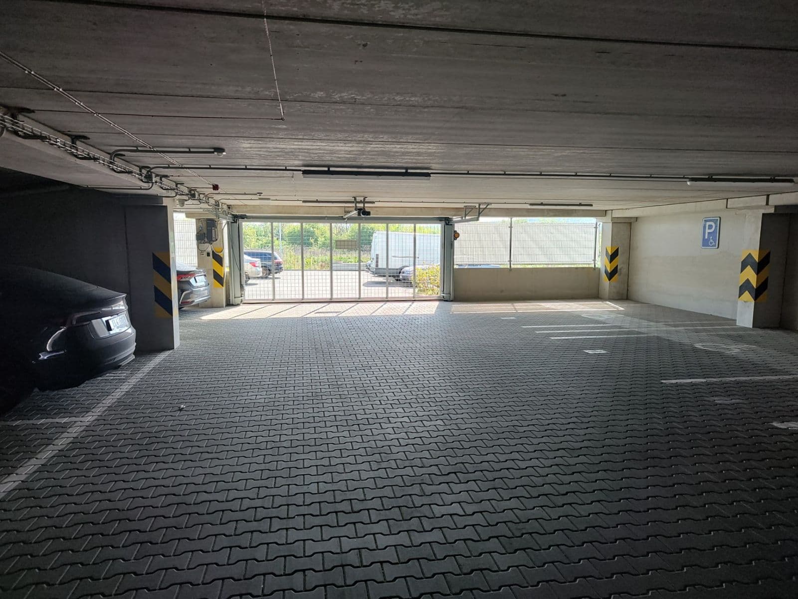 garage to rent, 17 m², Bryksova, Prague, Prague garage to rent, 17 m², Bryksova, Prague, Prague