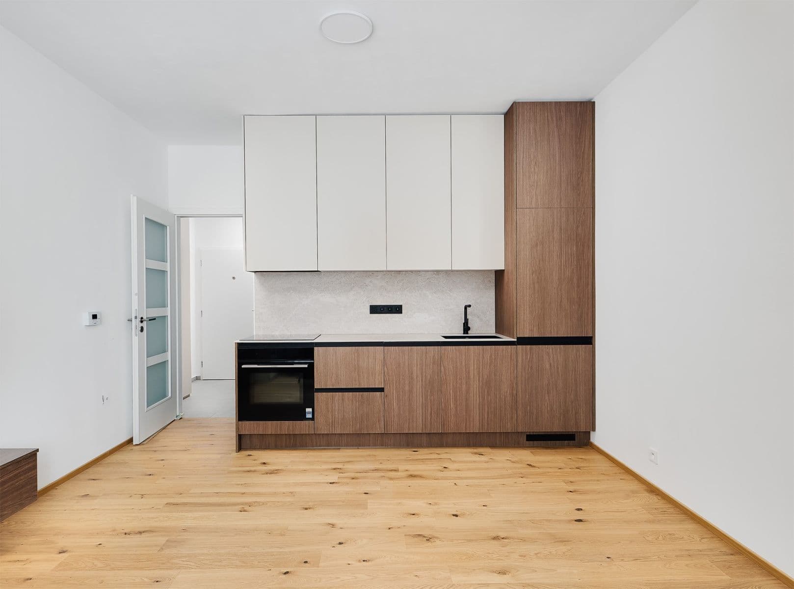 Studio flat to rent, 30 m², Pod Drinopolem, Prague, Prague Studio flat to rent, 30 m², Pod Drinopolem, Prague, Prague