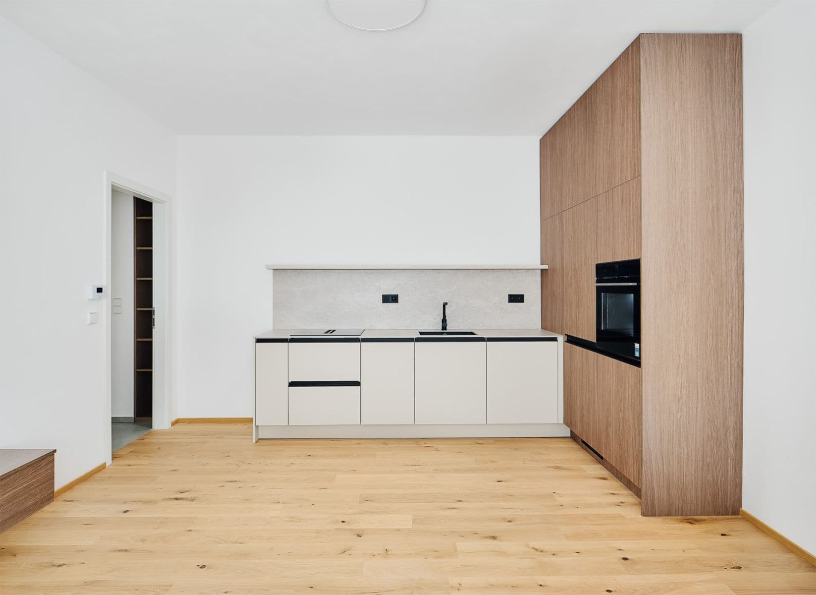 1 bedroom with open-plan kitchen flat to rent, 50 m², Pod Drinopolem, Prague, Prague 1 bedroom with open-plan kitchen flat to rent, 50 m², Pod Drinopolem, Prague, Prague