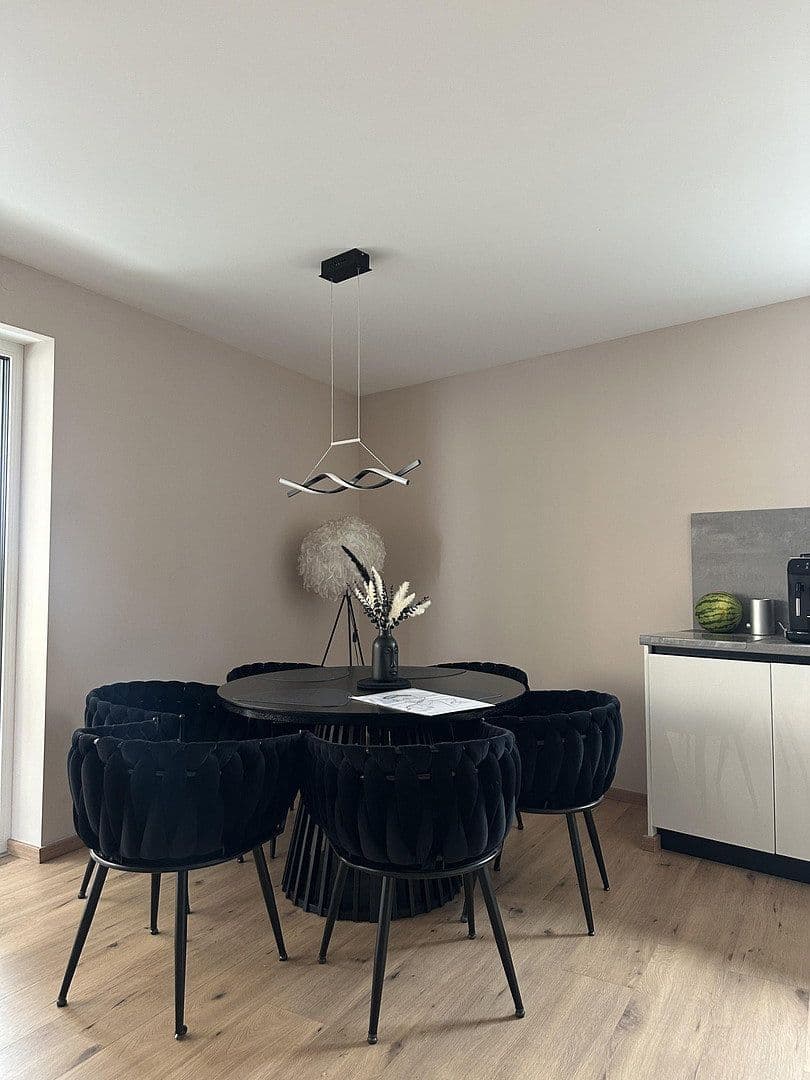 3 bedroom with open-plan kitchen flat to rent, 106 m², Feuerbacher Straße 20, Leonberg, Baden-Württemberg 3 bedroom with open-plan kitchen flat to rent, 106 m², Feuerbacher Straße 20, Leonberg, Baden-Württemberg
