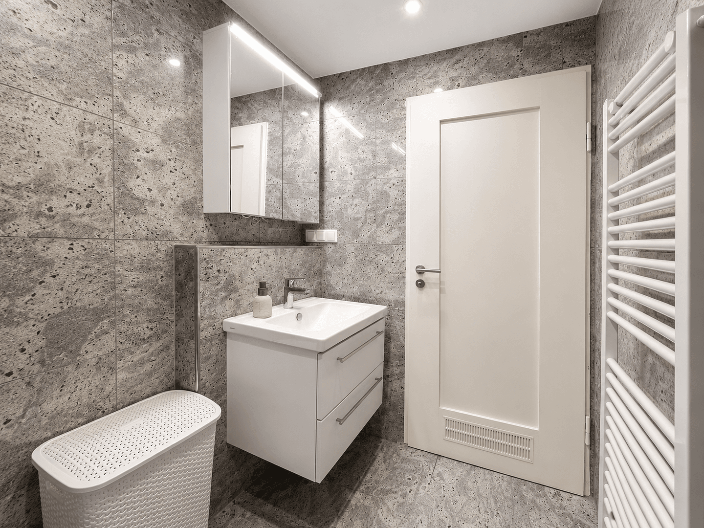 3 bedroom flat to rent, 57 m², Alte Gasse 69, Frankfurt am Main, Hesse 3 bedroom flat to rent, 57 m², Alte Gasse 69, Frankfurt am Main, Hesse