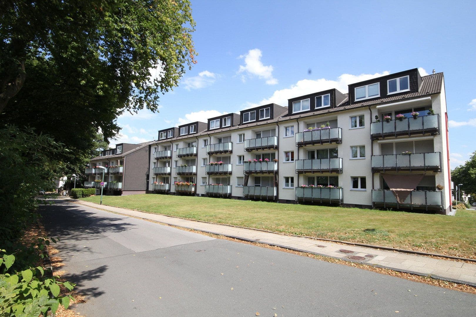 2 bedroom with open-plan kitchen flat to rent, 68 m², Geismarweg 20, Essen-Heisingen, North Rhine-Westphalia 2 bedroom with open-plan kitchen flat to rent, 68 m², Geismarweg 20, Essen-Heisingen, North Rhine-Westphalia
