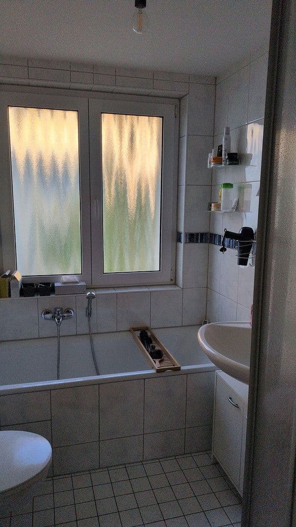 2 bedroom with open-plan kitchen flat to rent, 93 m², Moltkestraße 3, Hattingen, North Rhine-Westphalia 2 bedroom with open-plan kitchen flat to rent, 93 m², Moltkestraße 3, Hattingen, North Rhine-Westphalia