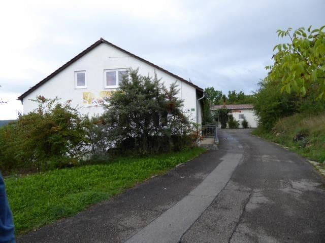 flat to rent, 1,600 m², Kornblumenweg 1, Ihrlerstein, Bavaria flat to rent, 1,600 m², Kornblumenweg 1, Ihrlerstein, Bavaria