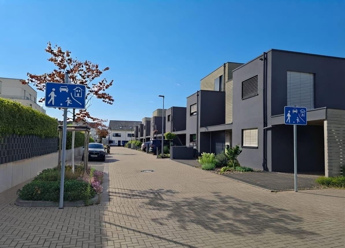 house for sale, 128 m², Merkurweg 6, Pulheim, North Rhine-Westphalia house for sale, 128 m², Merkurweg 6, Pulheim, North Rhine-Westphalia