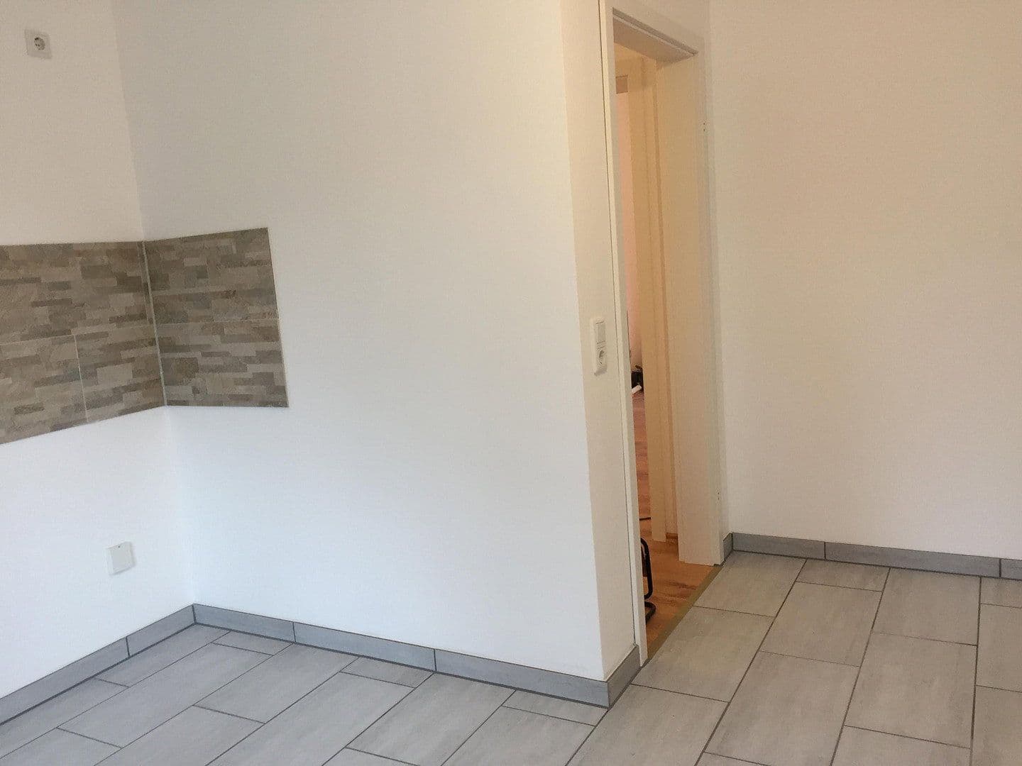 1 bedroom flat to rent, 43 m², Robert-Koch-Straße 8, Leverkusen, North Rhine-Westphalia 1 bedroom flat to rent, 43 m², Robert-Koch-Straße 8, Leverkusen, North Rhine-Westphalia