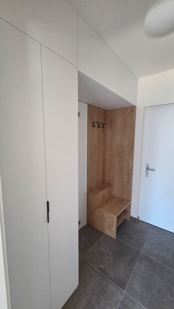 Studio flat to rent, 39 m², Kolmanova, Prague, Prague Studio flat to rent, 39 m², Kolmanova, Prague, Prague