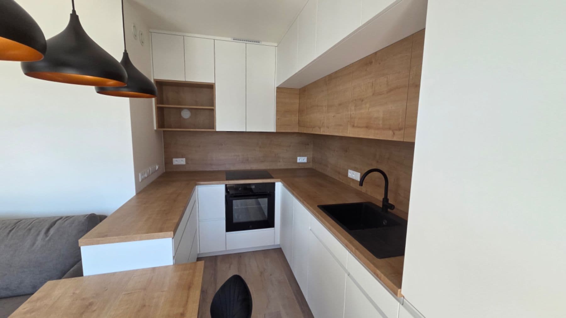 Studio flat to rent, 39 m², Kolmanova, Prague, Prague Studio flat to rent, 39 m², Kolmanova, Prague, Prague