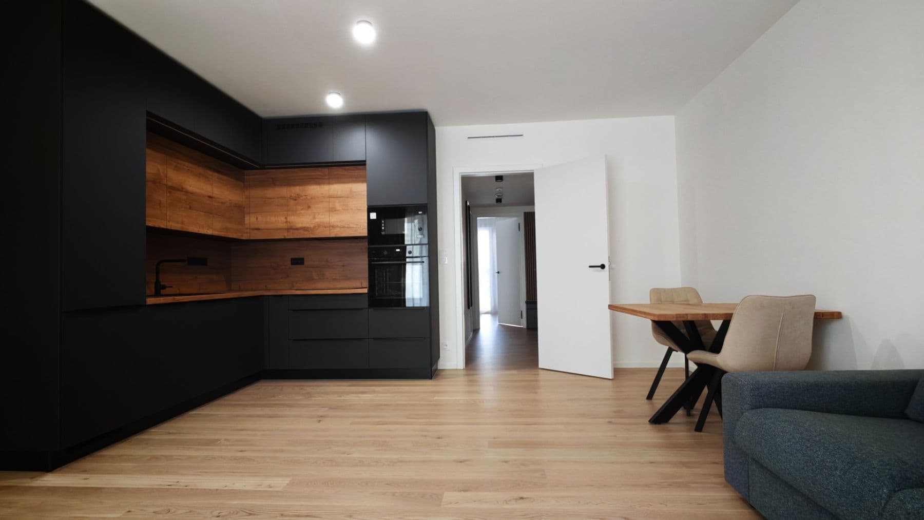 1 bedroom with open-plan kitchen flat to rent, 60 m², Hábova, Prague, Prague 1 bedroom with open-plan kitchen flat to rent, 60 m², Hábova, Prague, Prague