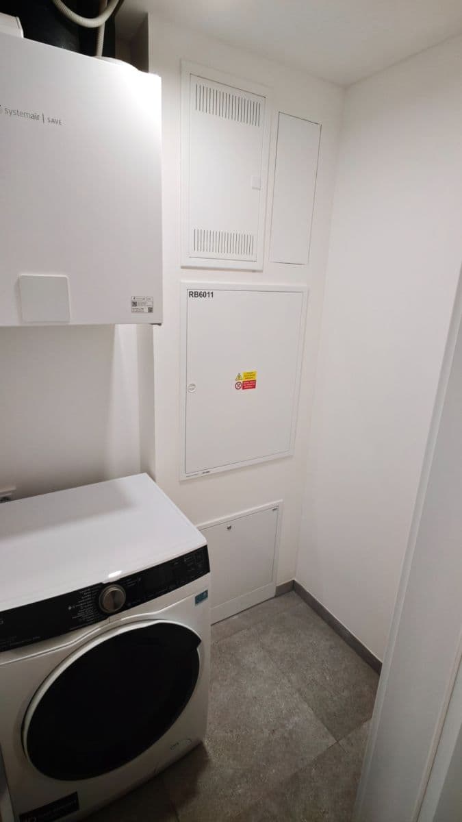 1 bedroom with open-plan kitchen flat to rent, 60 m², Hábova, Prague, Prague 1 bedroom with open-plan kitchen flat to rent, 60 m², Hábova, Prague, Prague