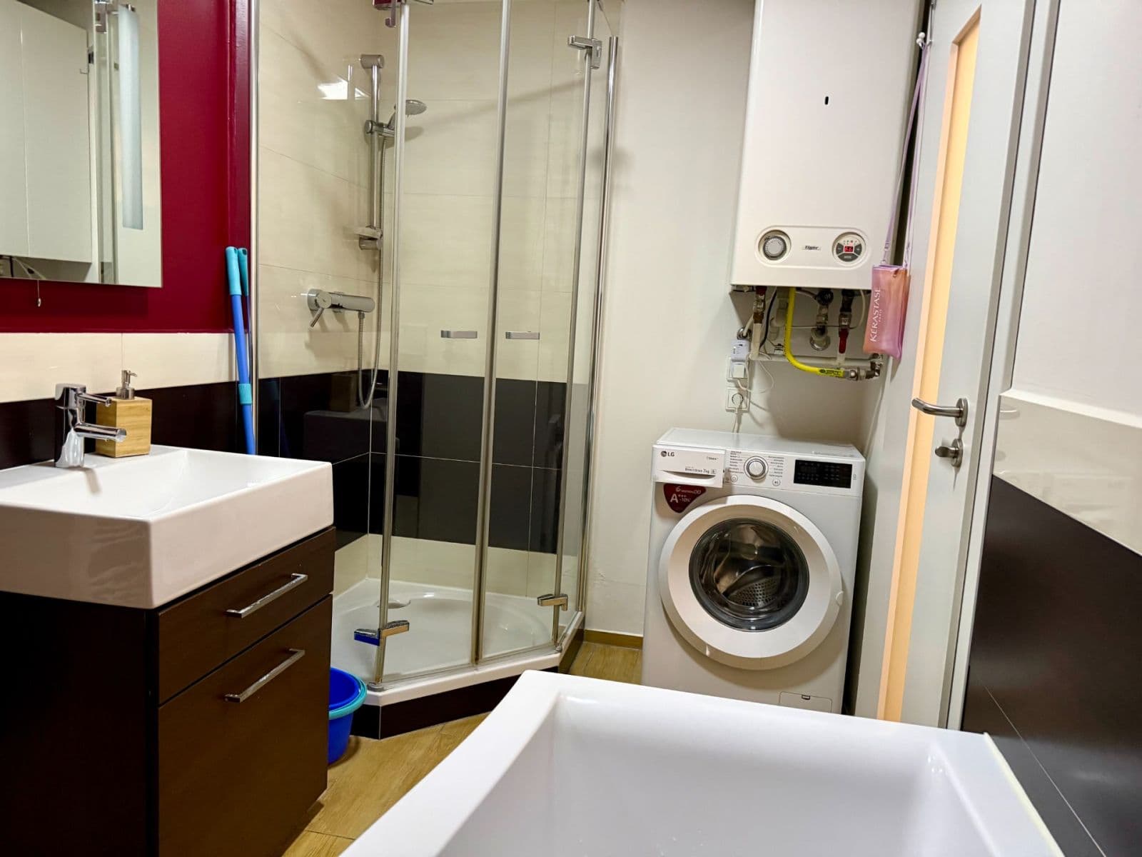 1 bedroom with open-plan kitchen flat to rent, 62 m², Bořivojova, Prague, Prague 1 bedroom with open-plan kitchen flat to rent, 62 m², Bořivojova, Prague, Prague