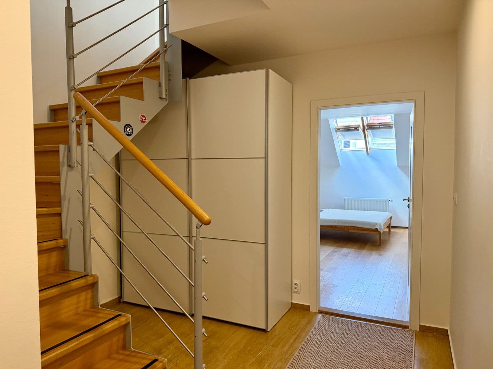 1 bedroom with open-plan kitchen flat to rent, 62 m², Bořivojova, Prague, Prague 1 bedroom with open-plan kitchen flat to rent, 62 m², Bořivojova, Prague, Prague
