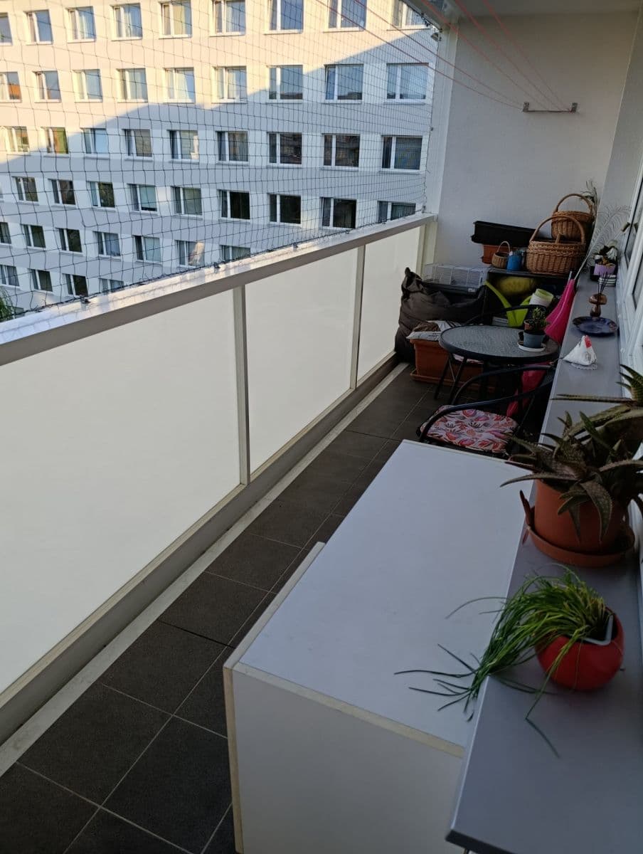 2 bedroom with open-plan kitchen flat to rent, 73 m², Pavrovského, Prague, Prague 2 bedroom with open-plan kitchen flat to rent, 73 m², Pavrovského, Prague, Prague