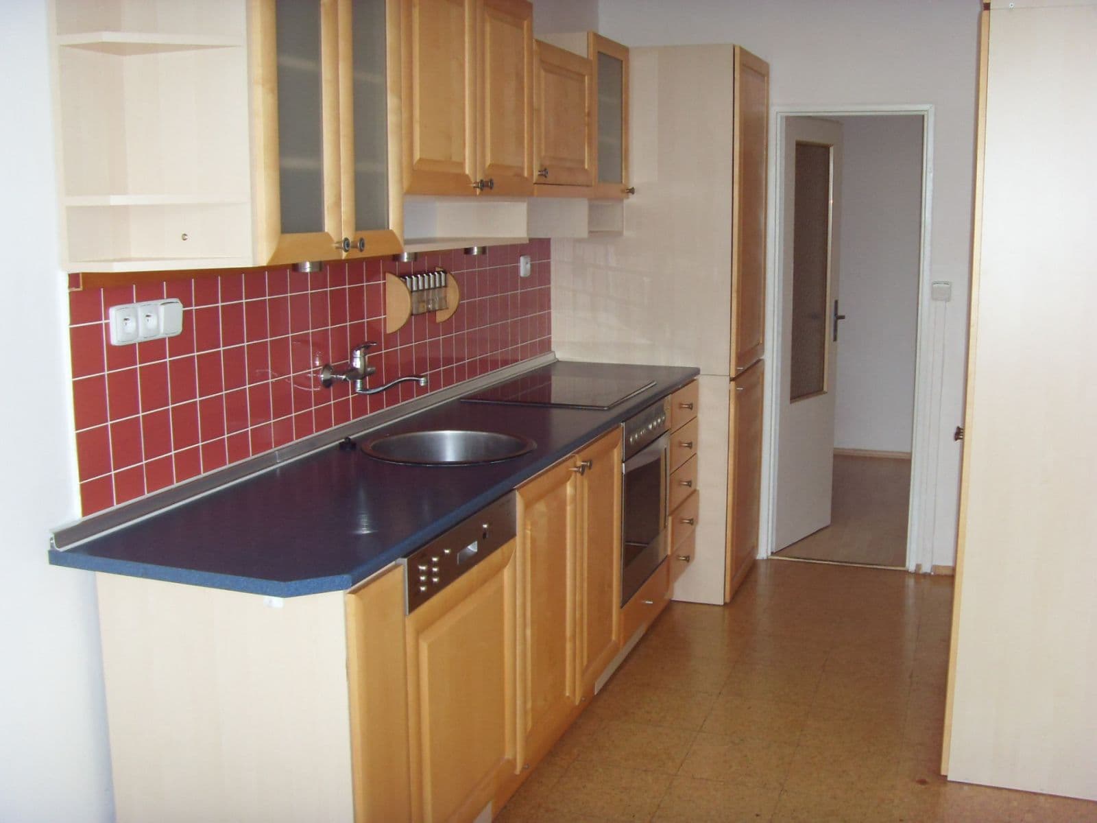 2 bedroom with open-plan kitchen flat to rent, 73 m², Pavrovského, Prague, Prague 2 bedroom with open-plan kitchen flat to rent, 73 m², Pavrovského, Prague, Prague