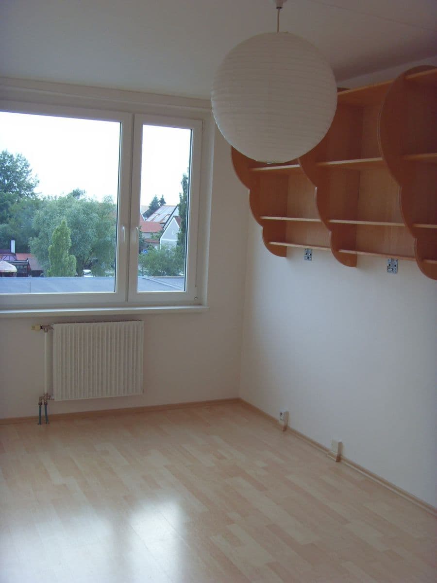 2 bedroom with open-plan kitchen flat to rent, 73 m², Pavrovského, Prague, Prague 2 bedroom with open-plan kitchen flat to rent, 73 m², Pavrovského, Prague, Prague