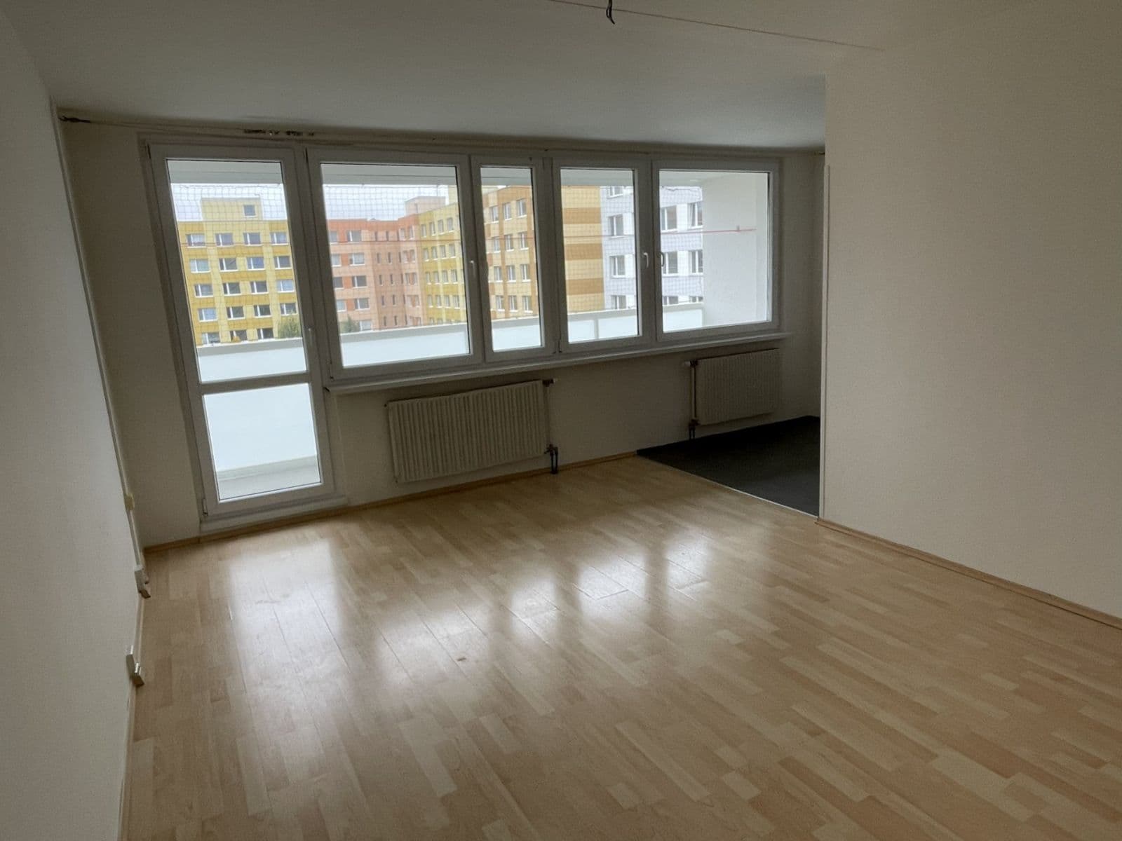 2 bedroom with open-plan kitchen flat to rent, 73 m², Pavrovského, Prague, Prague 2 bedroom with open-plan kitchen flat to rent, 73 m², Pavrovského, Prague, Prague
