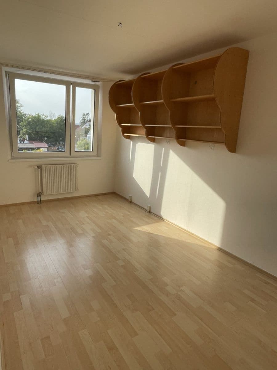 2 bedroom with open-plan kitchen flat to rent, 73 m², Pavrovského, Prague, Prague 2 bedroom with open-plan kitchen flat to rent, 73 m², Pavrovského, Prague, Prague