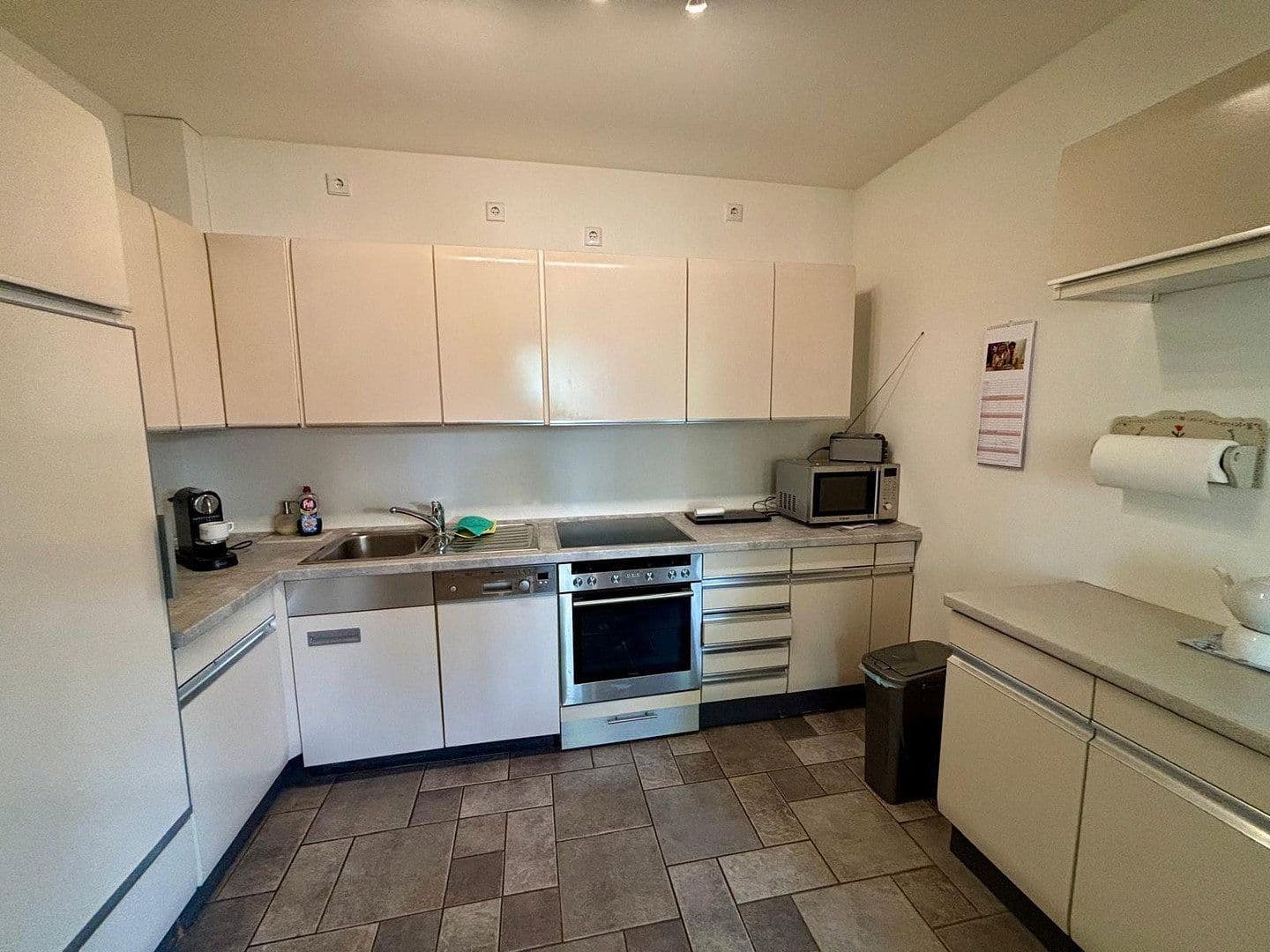 3 bedroom flat for sale, 97 m², Arnheimer Str. 144a, Düsseldorf, North Rhine-Westphalia 3 bedroom flat for sale, 97 m², Arnheimer Str. 144a, Düsseldorf, North Rhine-Westphalia