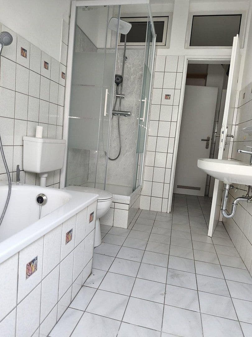 4 bedroom flat to rent, 98 m², Henschelstrasse 3, Wilhelmshaven, Lower Saxony 4 bedroom flat to rent, 98 m², Henschelstrasse 3, Wilhelmshaven, Lower Saxony