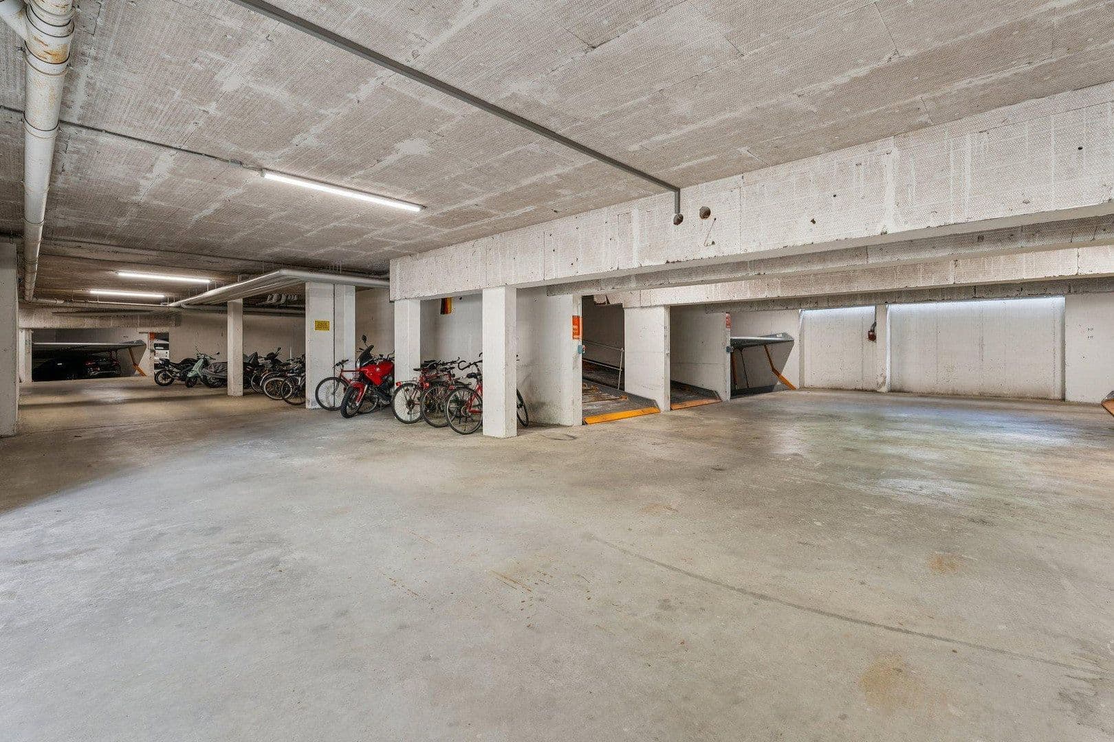 garage to rent, 0 m², Bücklestrasse 86, Konstanz, Baden-Württemberg garage to rent, 0 m², Bücklestrasse 86, Konstanz, Baden-Württemberg
