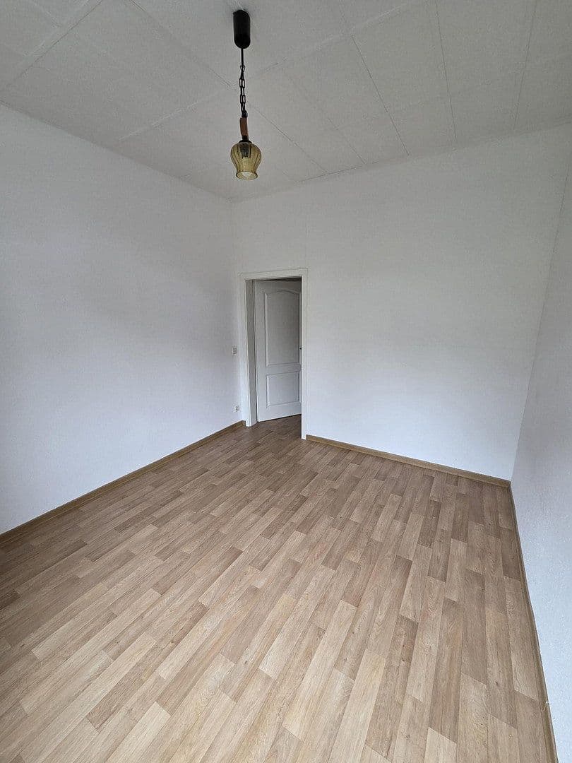 2 bedroom with open-plan kitchen flat to rent, 112 m², Zeitz, Saxony-Anhalt 2 bedroom with open-plan kitchen flat to rent, 112 m², Zeitz, Saxony-Anhalt