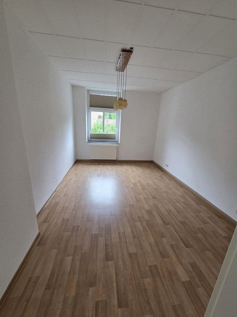 2 bedroom with open-plan kitchen flat to rent, 112 m², Zeitz, Saxony-Anhalt 2 bedroom with open-plan kitchen flat to rent, 112 m², Zeitz, Saxony-Anhalt