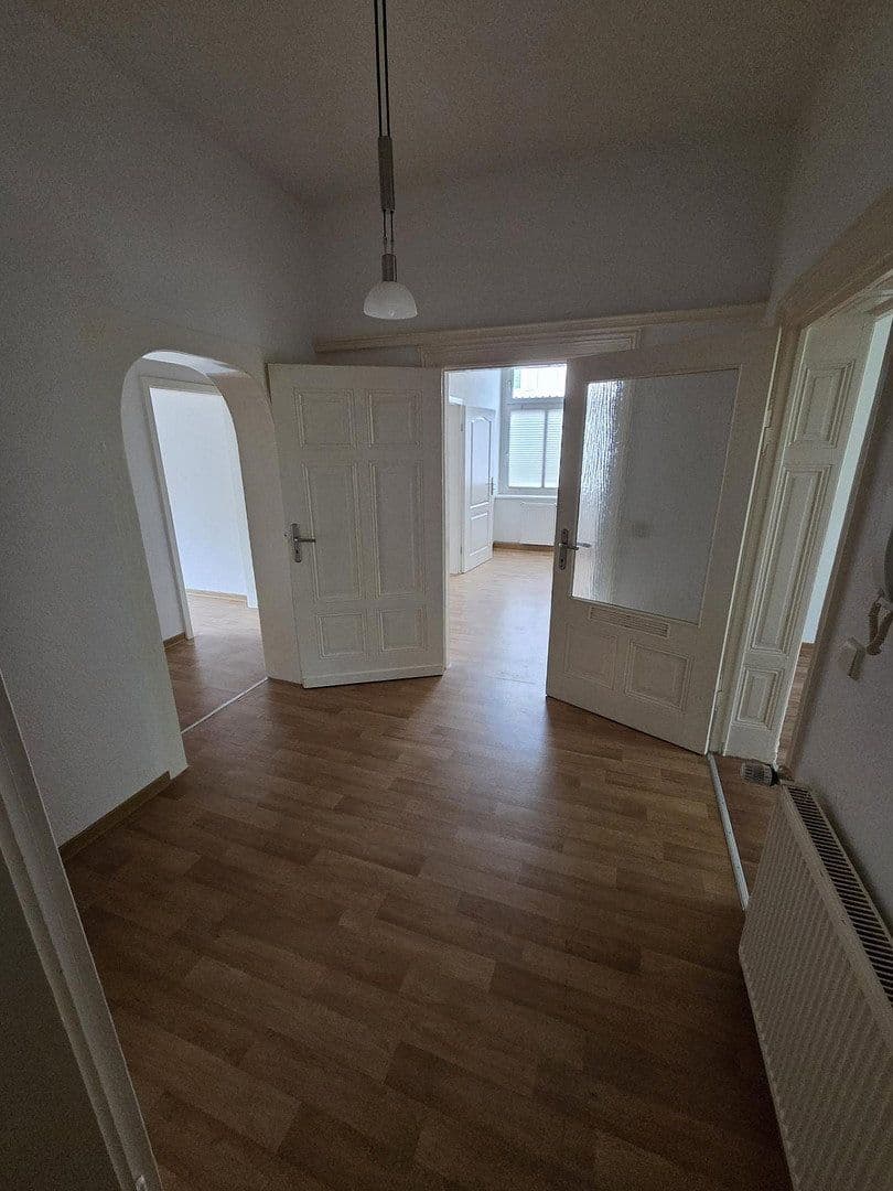 2 bedroom with open-plan kitchen flat to rent, 112 m², Zeitz, Saxony-Anhalt 2 bedroom with open-plan kitchen flat to rent, 112 m², Zeitz, Saxony-Anhalt