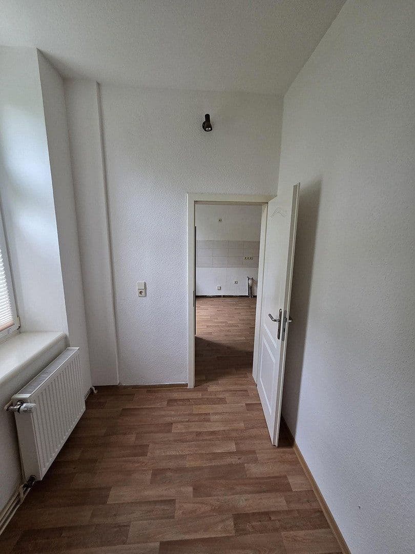 2 bedroom with open-plan kitchen flat to rent, 112 m², Zeitz, Saxony-Anhalt 2 bedroom with open-plan kitchen flat to rent, 112 m², Zeitz, Saxony-Anhalt