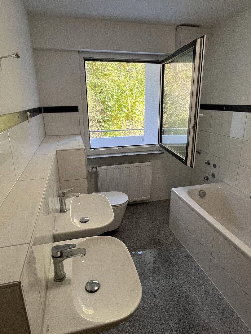 4 bedroom flat to rent, 125 m², Nürtingen, Baden-Württemberg 4 bedroom flat to rent, 125 m², Nürtingen, Baden-Württemberg