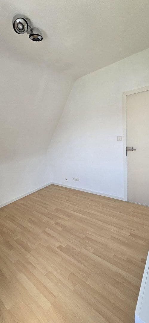 3 bedroom flat to rent, 52 m², Stuttgart, Baden-Württemberg 3 bedroom flat to rent, 52 m², Stuttgart, Baden-Württemberg