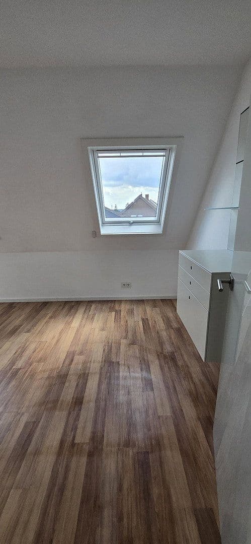 3 bedroom flat to rent, 52 m², Stuttgart, Baden-Württemberg 3 bedroom flat to rent, 52 m², Stuttgart, Baden-Württemberg