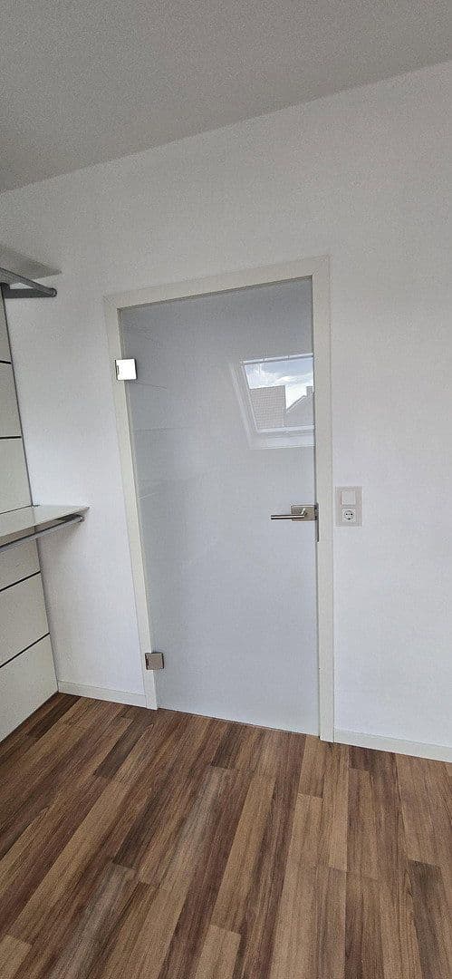 3 bedroom flat to rent, 52 m², Stuttgart, Baden-Württemberg 3 bedroom flat to rent, 52 m², Stuttgart, Baden-Württemberg