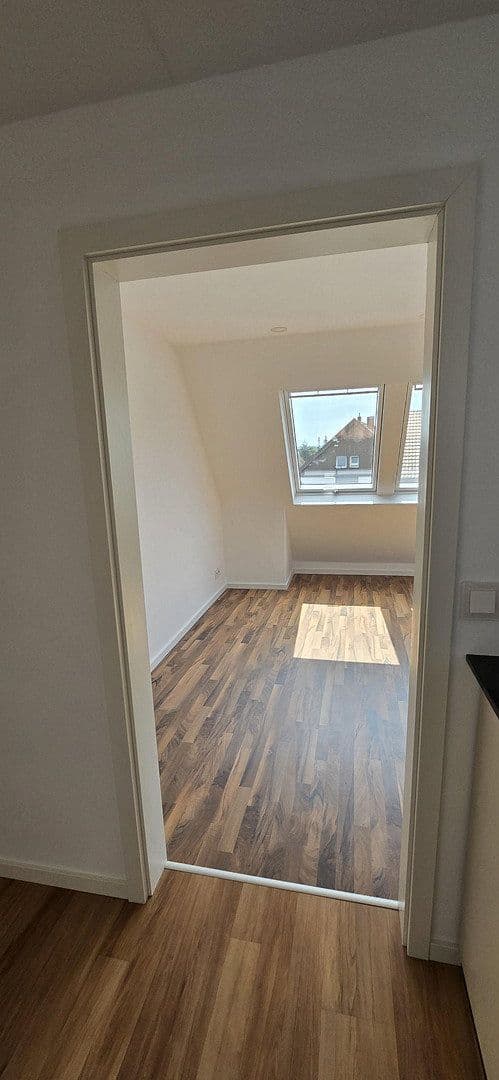 3 bedroom flat to rent, 52 m², Stuttgart, Baden-Württemberg 3 bedroom flat to rent, 52 m², Stuttgart, Baden-Württemberg