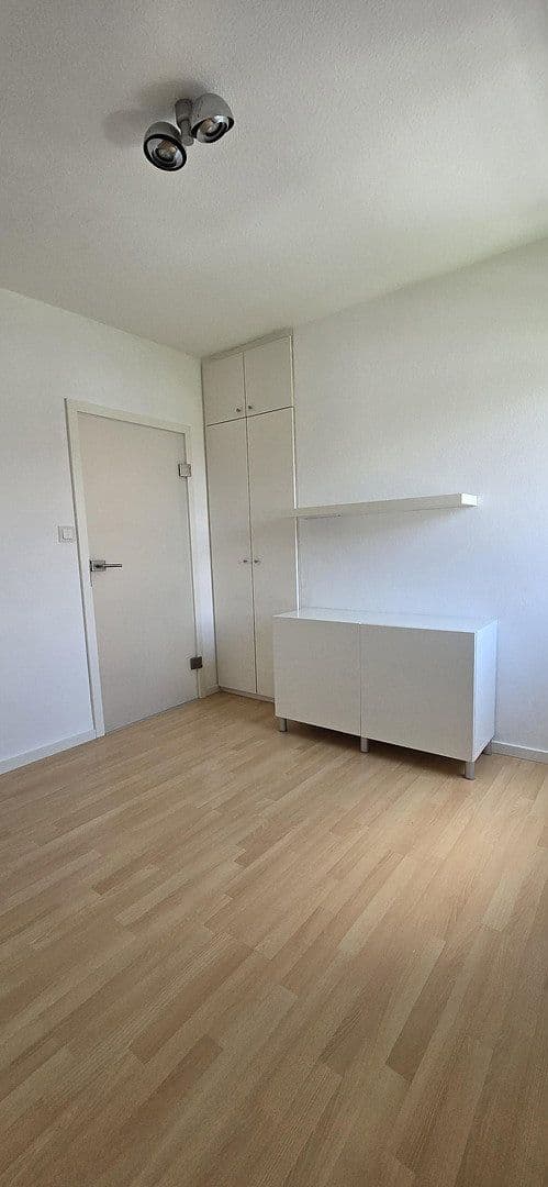 3 bedroom flat to rent, 52 m², Stuttgart, Baden-Württemberg 3 bedroom flat to rent, 52 m², Stuttgart, Baden-Württemberg