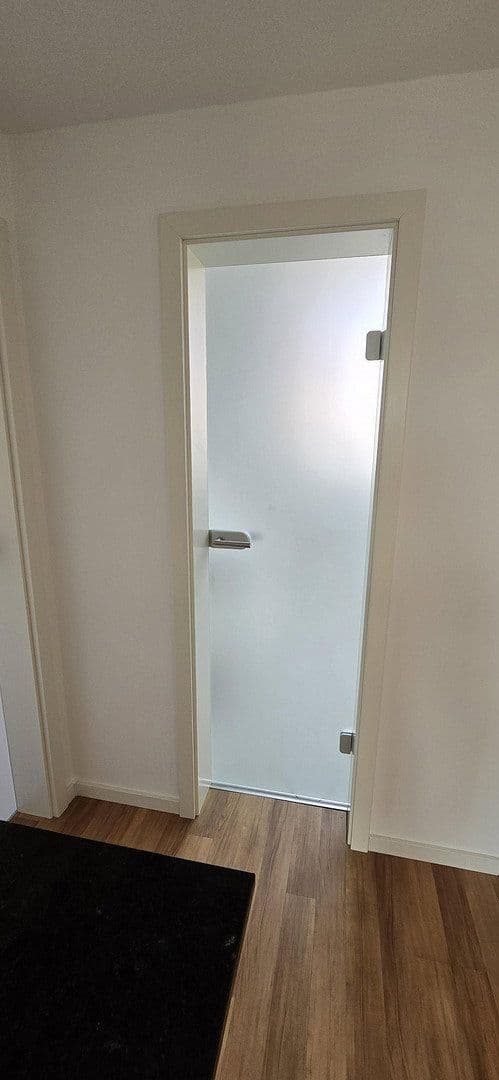3 bedroom flat to rent, 52 m², Stuttgart, Baden-Württemberg 3 bedroom flat to rent, 52 m², Stuttgart, Baden-Württemberg
