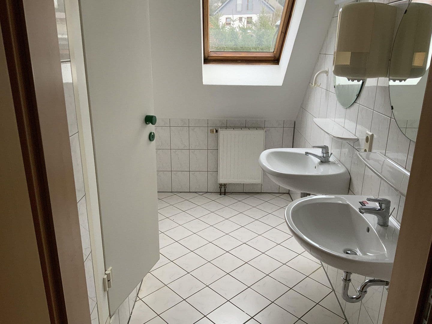 house to rent, 454 m², Oberweiler-Tiefenbach, Rhineland-Palatinate house to rent, 454 m², Oberweiler-Tiefenbach, Rhineland-Palatinate