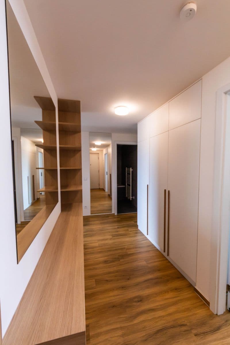 2 bedroom with open-plan kitchen flat to rent, 73 m², Jižní, Brno, Jihomoravský Region 2 bedroom with open-plan kitchen flat to rent, 73 m², Jižní, Brno, Jihomoravský Region