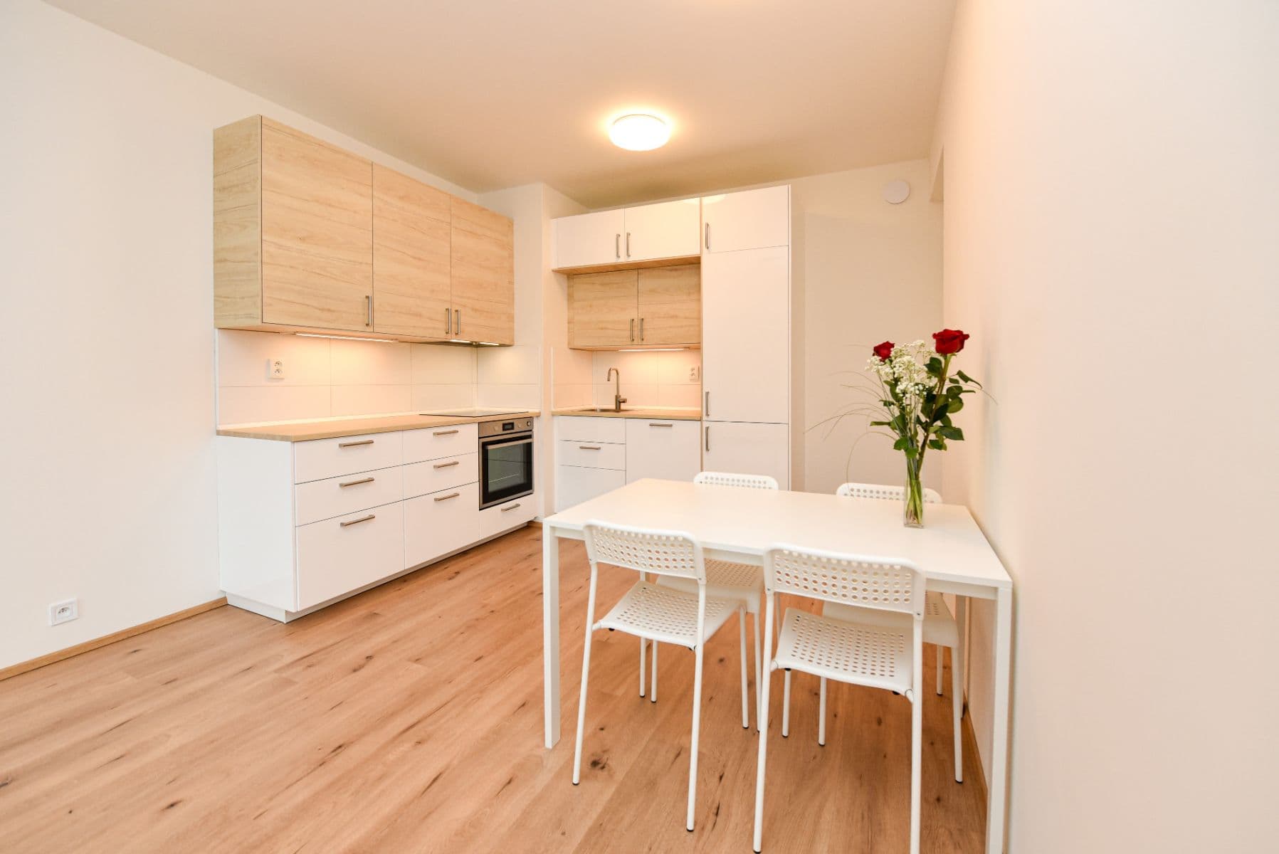 1 bedroom with open-plan kitchen flat to rent, 57 m², Na Parkáně, Beroun, Středočeský Region 1 bedroom with open-plan kitchen flat to rent, 57 m², Na Parkáně, Beroun, Středočeský Region