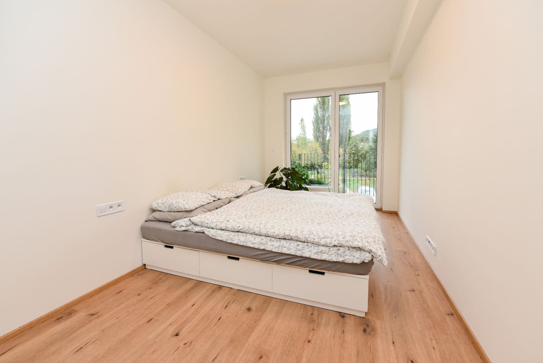 1 bedroom with open-plan kitchen flat to rent, 57 m², Na Parkáně, Beroun, Středočeský Region 1 bedroom with open-plan kitchen flat to rent, 57 m², Na Parkáně, Beroun, Středočeský Region