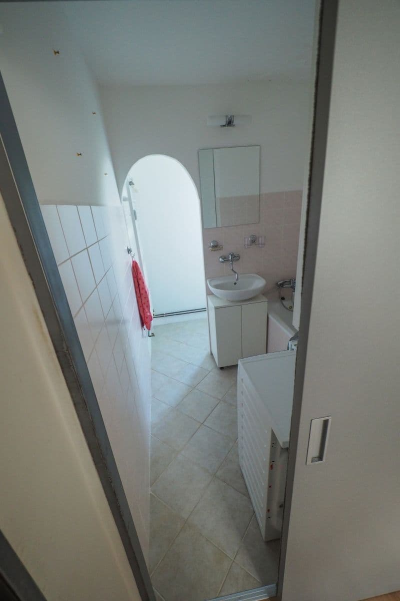 2 bedroom with open-plan kitchen flat to rent, 66 m², Jungmannova, Otrokovice, Zlínský Region 2 bedroom with open-plan kitchen flat to rent, 66 m², Jungmannova, Otrokovice, Zlínský Region