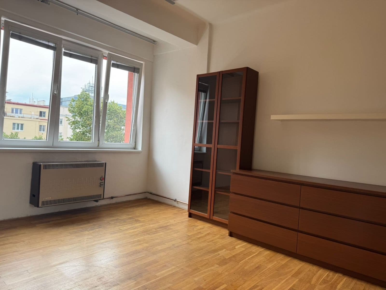 1 bedroom with open-plan kitchen flat to rent, 46 m², Biskupcova, Prague, Prague 1 bedroom with open-plan kitchen flat to rent, 46 m², Biskupcova, Prague, Prague