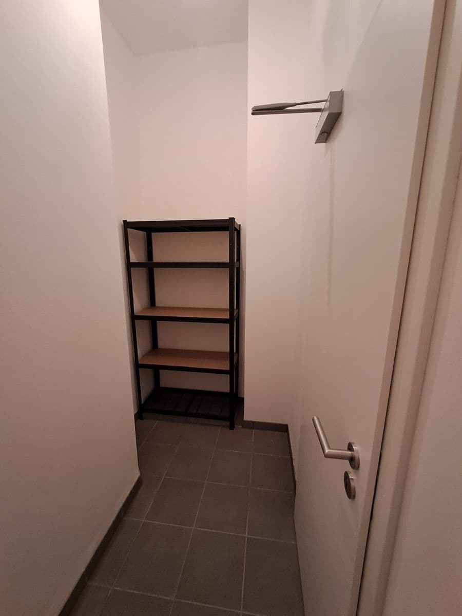 Studio flat to rent, 36 m², S. K. Neumanna, Kralupy nad Vltavou, Středočeský Region Studio flat to rent, 36 m², S. K. Neumanna, Kralupy nad Vltavou, Středočeský Region
