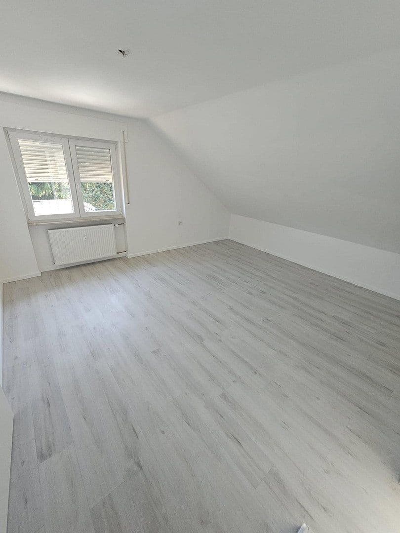 3 bedroom with open-plan kitchen flat to rent, 89 m², Waldstraße 20, Hirschhorn, Hesse 3 bedroom with open-plan kitchen flat to rent, 89 m², Waldstraße 20, Hirschhorn, Hesse