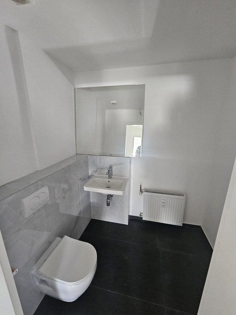 3 bedroom with open-plan kitchen flat to rent, 89 m², Waldstraße 20, Hirschhorn, Hesse 3 bedroom with open-plan kitchen flat to rent, 89 m², Waldstraße 20, Hirschhorn, Hesse