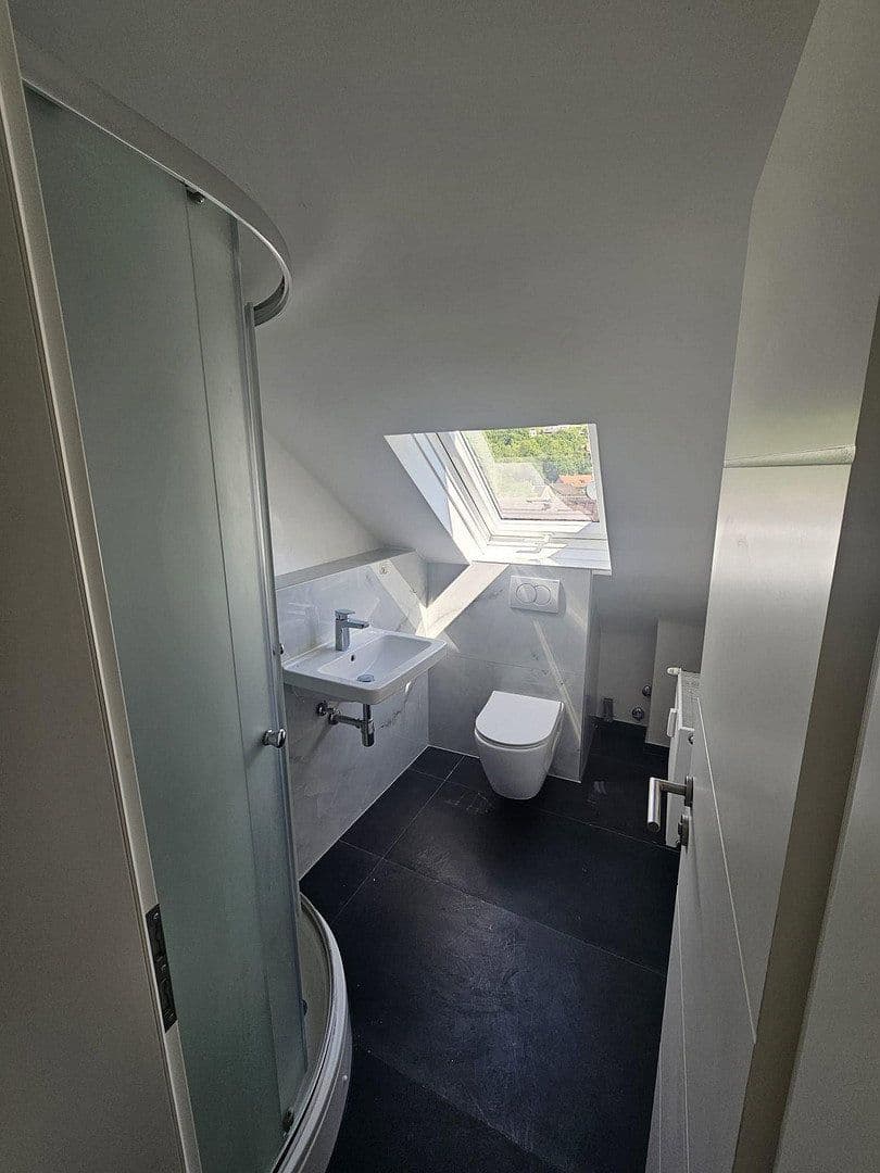3 bedroom with open-plan kitchen flat to rent, 89 m², Waldstraße 20, Hirschhorn, Hesse 3 bedroom with open-plan kitchen flat to rent, 89 m², Waldstraße 20, Hirschhorn, Hesse
