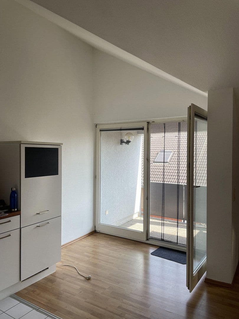 2 bedroom flat to rent, 52 m², Oestrich-Winkel, Hesse 2 bedroom flat to rent, 52 m², Oestrich-Winkel, Hesse