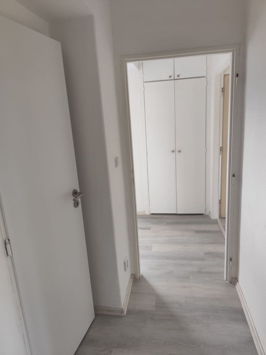 2 bedroom flat to rent, 60 m², Mírové náměstí, Dobříš, Středočeský Region 2 bedroom flat to rent, 60 m², Mírové náměstí, Dobříš, Středočeský Region