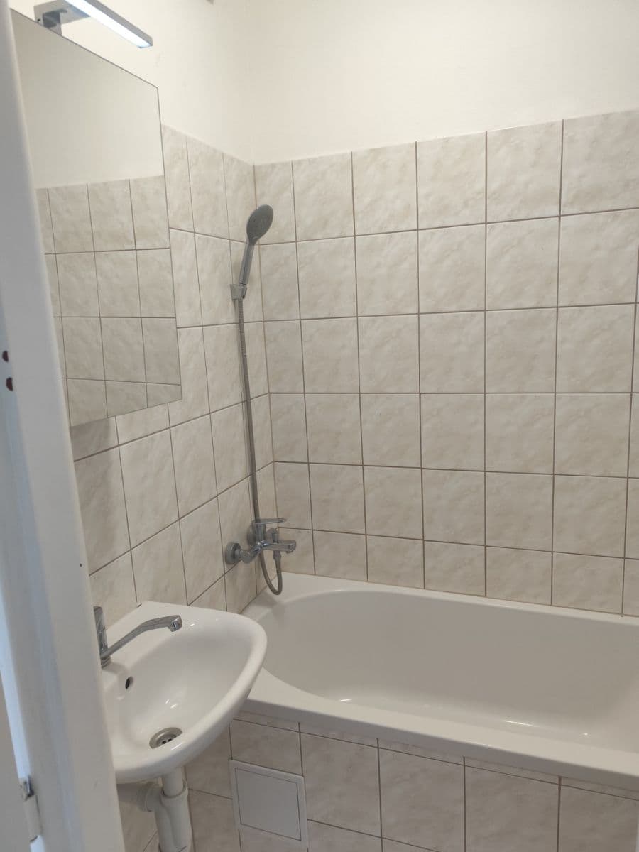 2 bedroom flat to rent, 60 m², Mírové náměstí, Dobříš, Středočeský Region 2 bedroom flat to rent, 60 m², Mírové náměstí, Dobříš, Středočeský Region