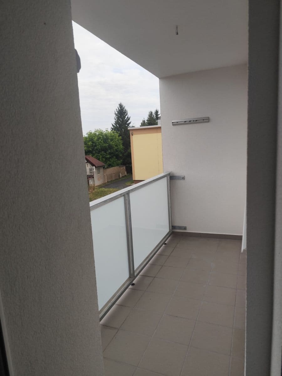 2 bedroom flat to rent, 60 m², Mírové náměstí, Dobříš, Středočeský Region 2 bedroom flat to rent, 60 m², Mírové náměstí, Dobříš, Středočeský Region