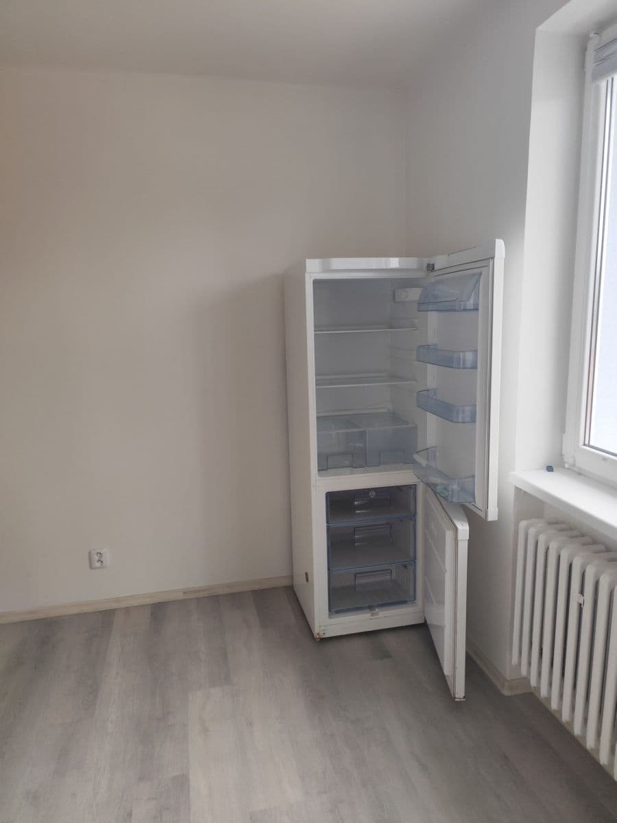 2 bedroom flat to rent, 60 m², Mírové náměstí, Dobříš, Středočeský Region 2 bedroom flat to rent, 60 m², Mírové náměstí, Dobříš, Středočeský Region